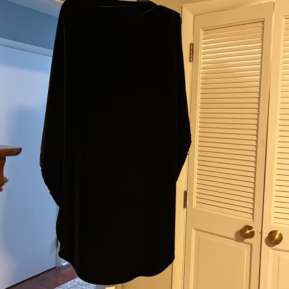 Women’s elegant dress, back is longer and beautiful thin velvet black - Picture 8 of 9